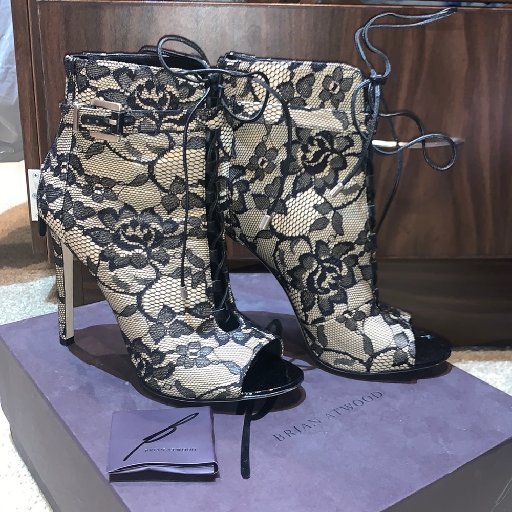 Brian Atwood Bflindford lace up bootie